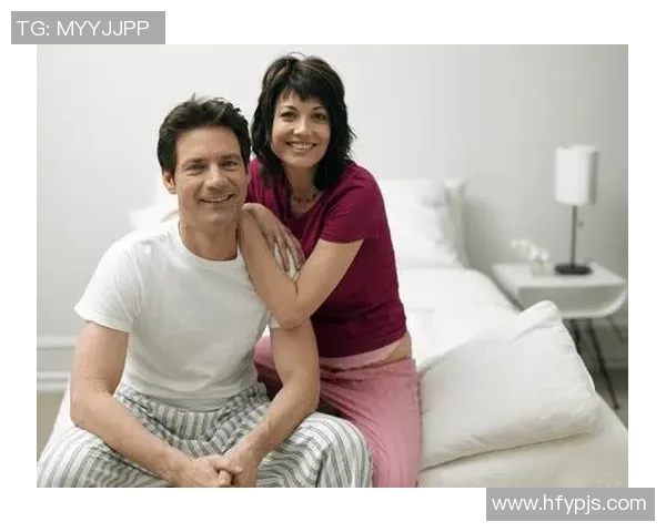 足球明星夫妻档揭秘他们的爱情故事与共同生活的点滴瞬间